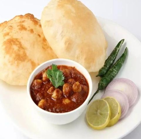 How To Prepare Delicious Chole Bhature (Food Recipes Indian) 2